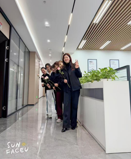 豪歐密封禮獻三八國際婦女節(jié)：以匠心致初心，致敬“她力量”